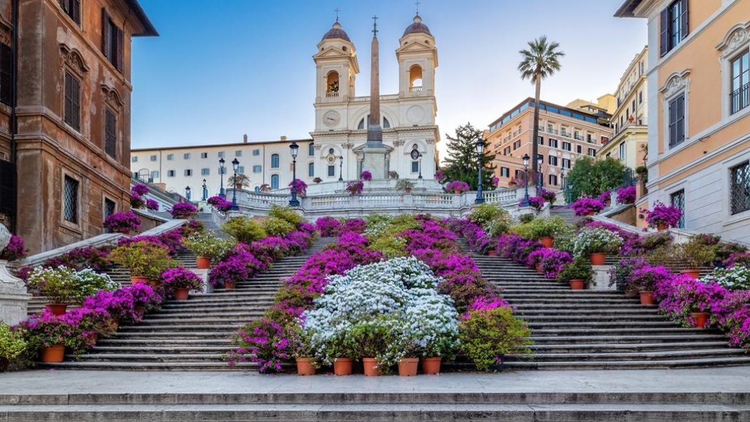 LA SCALINATA DI PIAZZA DI SPAGNA