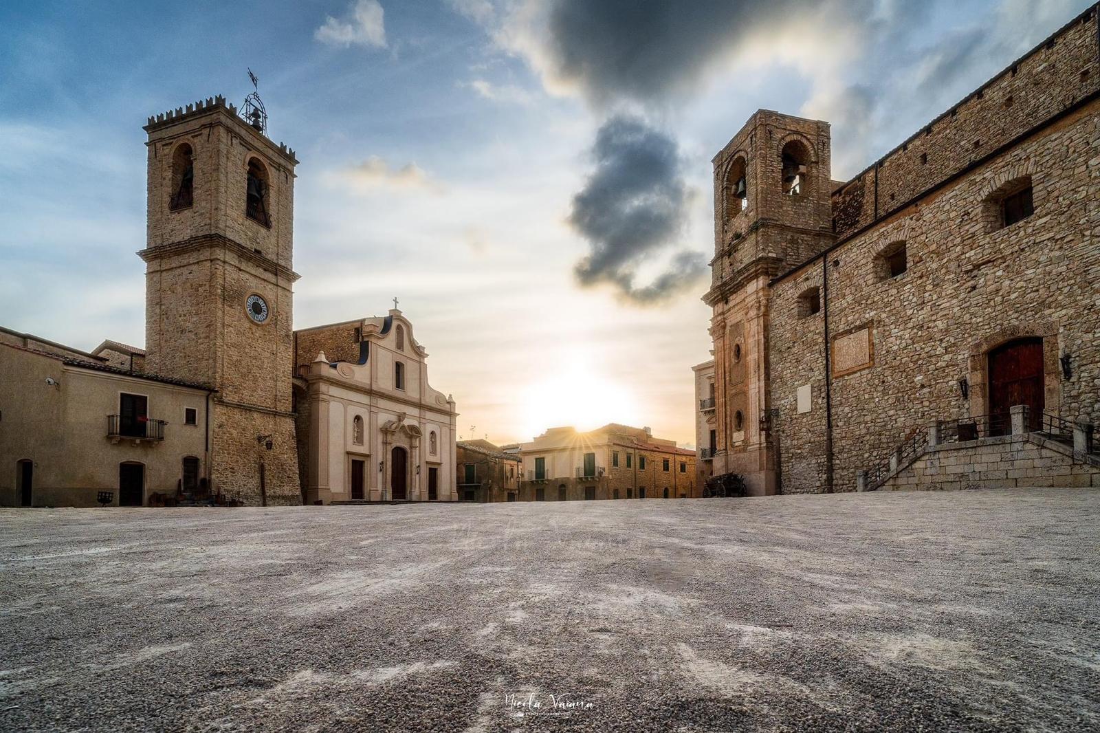 PALAZZO ADRIANO: TRA NATURA, STORIA E LA MAGIA DEL CINEMA