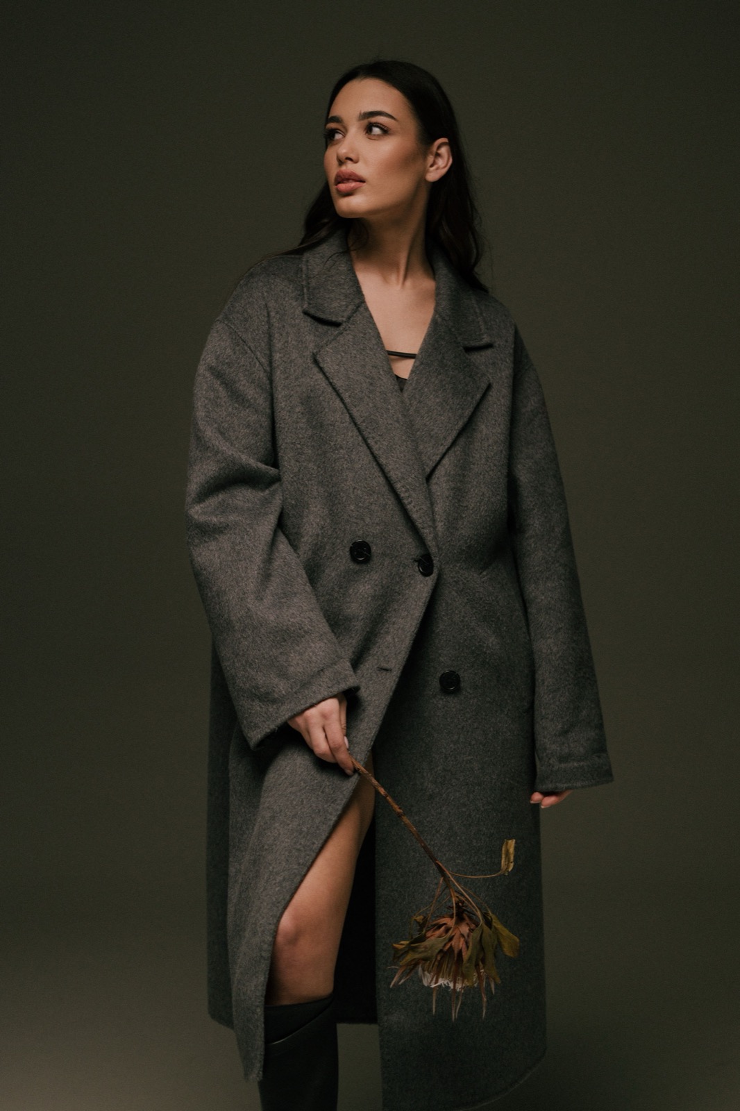 LA MODA INVERNO 2026/2027: SCOPRIAMO I NUOVI TREND TRA VOLUMI SCENOGRAFICI, “BROWN POWER” E DETTAGLI BEAUTY